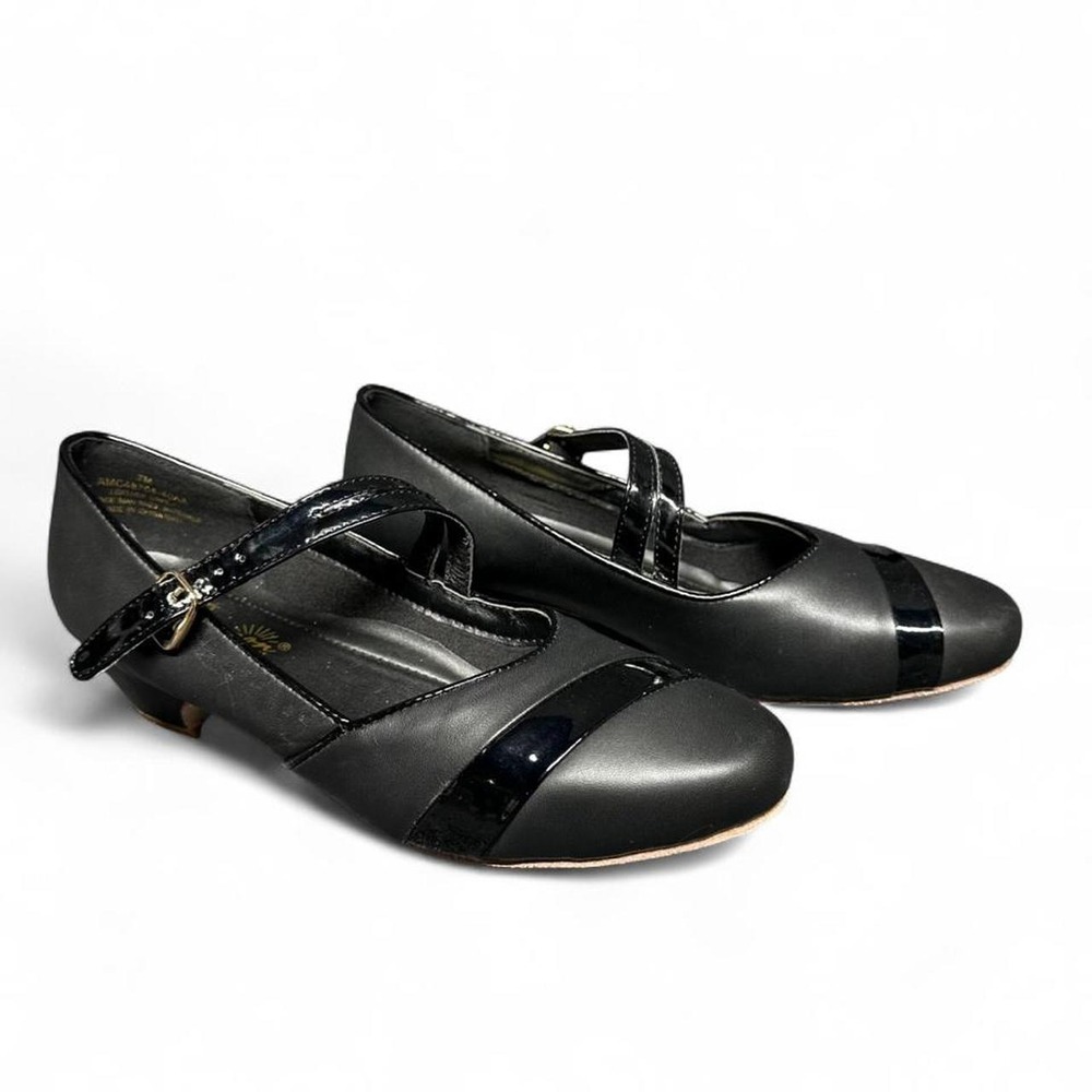 Womens Mary Jane Shoes Beacon 7M Black Leather Low Heel Patent Trim Vintage